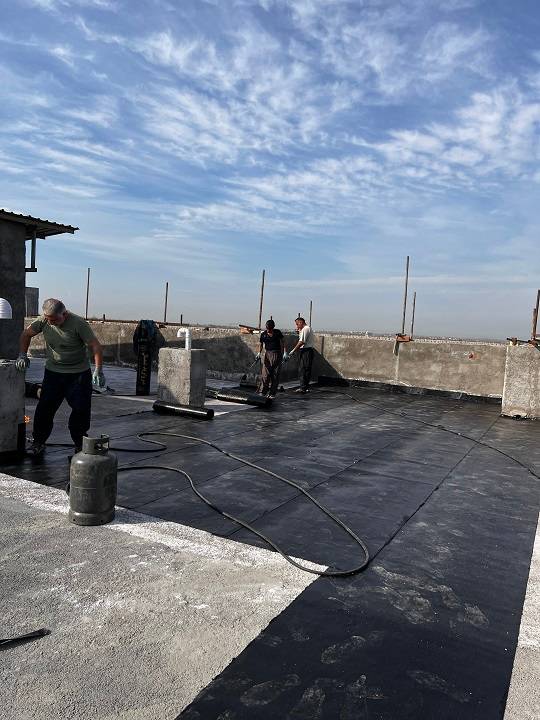 کف سازی به روش اسکرید در مسکن ملی ساری